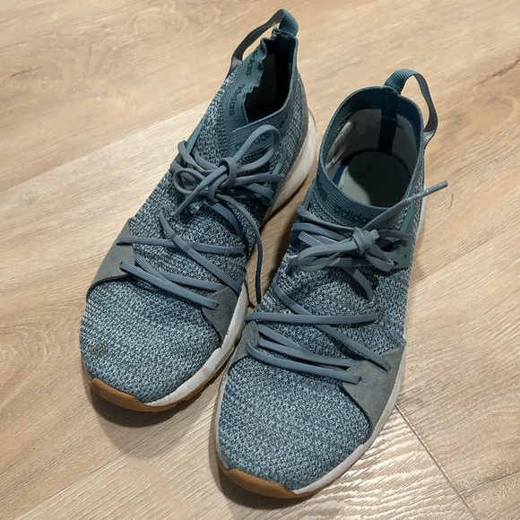 Adidas Neo cloudfoam quesa running shoes - Picture 1 of 4